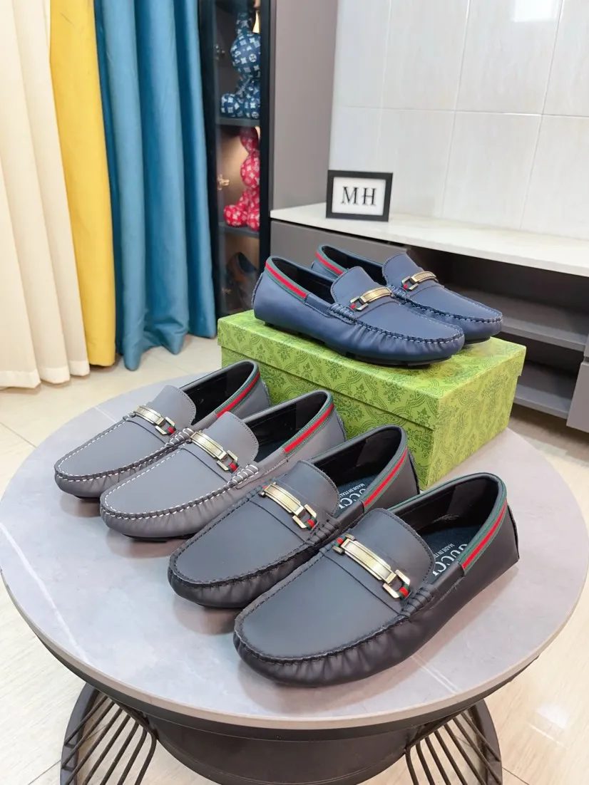 Men's shoes💰400🌹🌹【GUCCI】Hong Kong original top quality exquisite craftsmanship top quality💪🏼high-end boutique men's Hugh Doudou shoes British fashion style 🎈original metal soft cowhide surface lazy slip-on Loaf style This fabric is made of 🇮🇹imported top soft calfskin, code number: 38-44